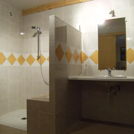 D'hôtes Larnaudie Alojamento de Acomodação e Pequeno-almoço Saint-Amand-de-Coly